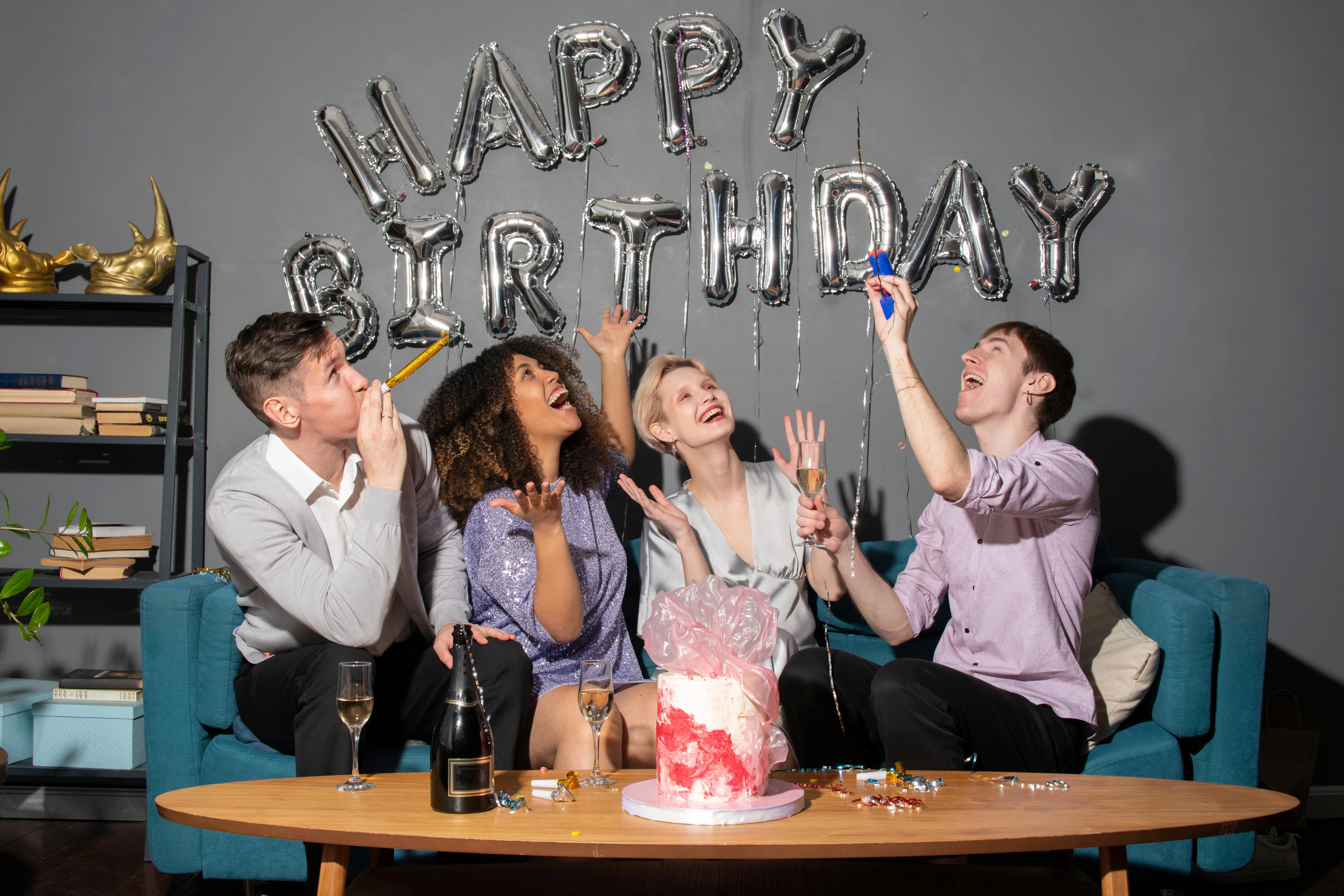 慶祝生日-生日禮物-生日快樂-生日蛋糕-生日祝福語-生日派對